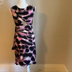 Diane von Furstenberg, size 6, silk dress